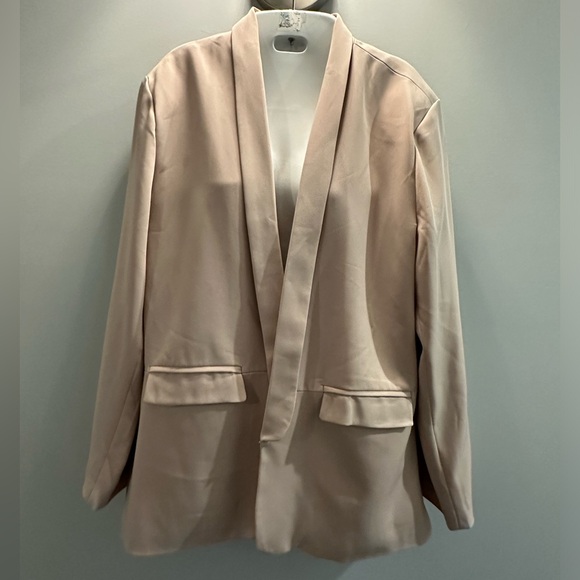 Women's Cream Shawl Collar Blazer - Picture 15 of 15